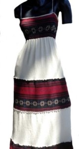 Peruanisches Folklore Sommerkleid, oekologische Pima Baumwolle mit Manta Applikationen