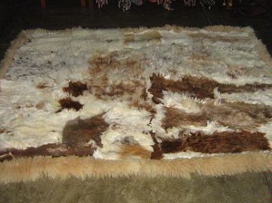 Baby alpaca fur rug fur design, Maronge