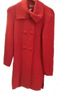 Roter Damen Strickmantel, peruanische Alpakawolle