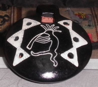 Hand-painted Peruvian 6 holes ocarina, Nasca Lines Motive
