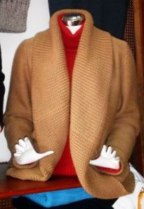 Elegante braune Damen Strickjacke aus Alpakawolle